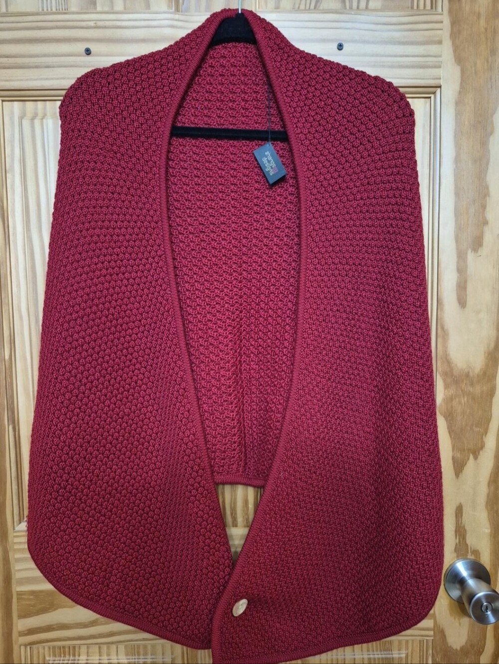 Title: Zang’s Design Burgundy Textured Knit Cape Poncho Button Front